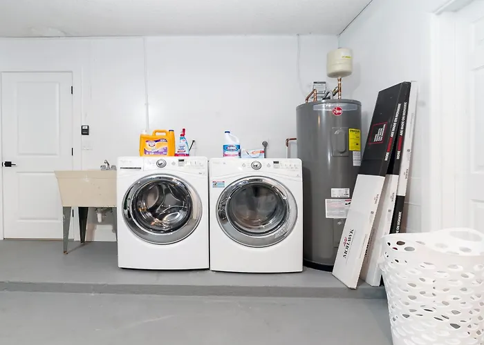 New 6Min To 3 Sister Springs, Spacious, Fun With Game Room