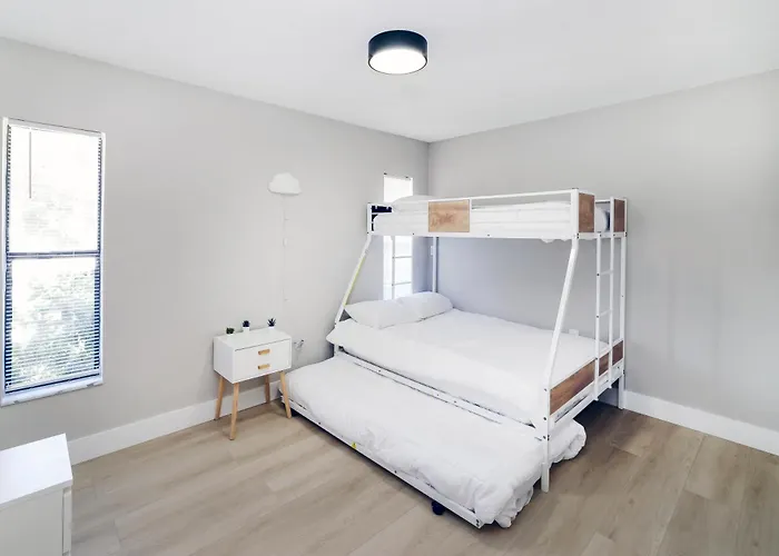 New 6Min To 3 Sister Springs, Spacious, Fun With Game Room